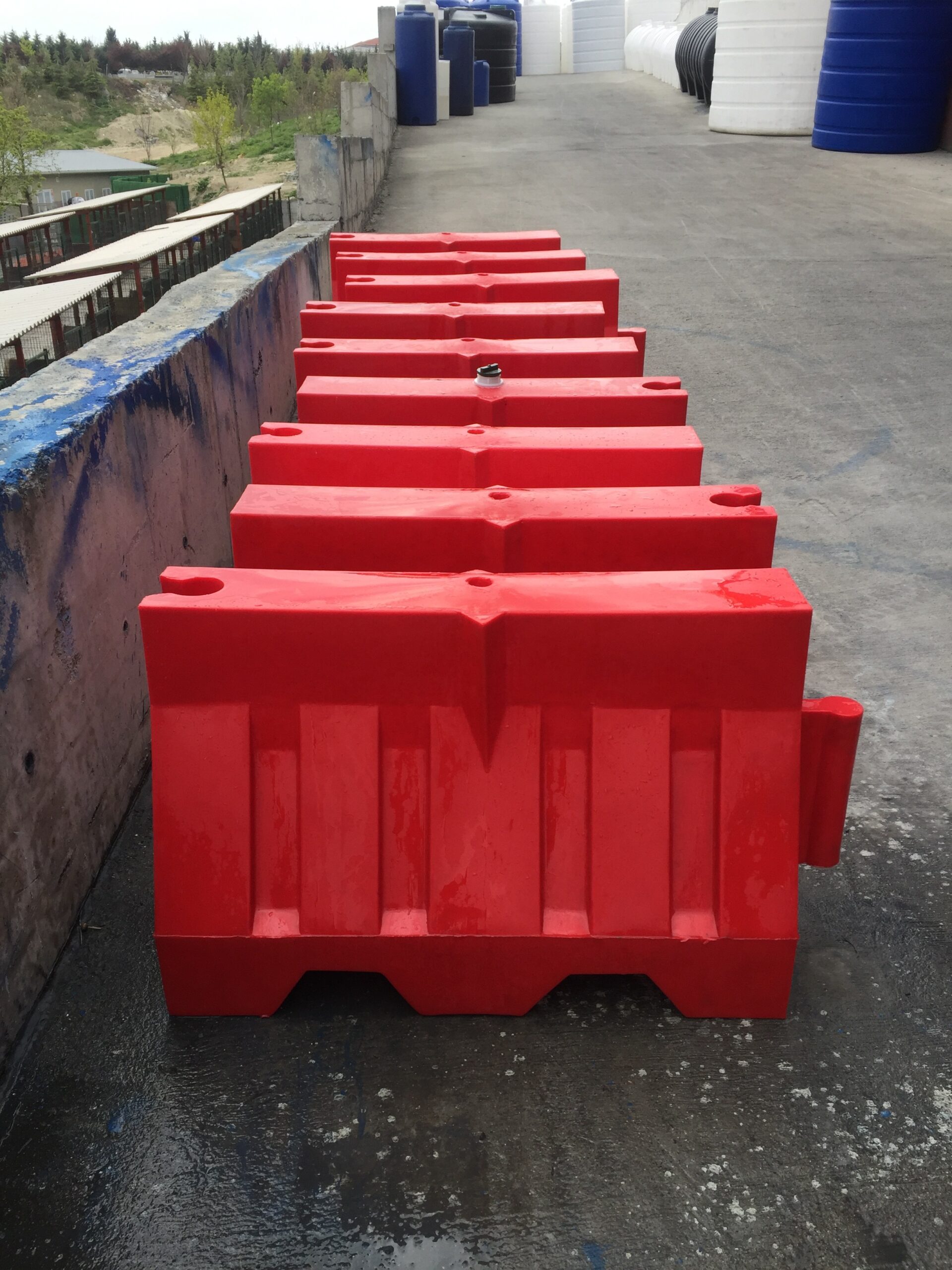 RYB-1000 – PLASTİK YOL BARİYERİ